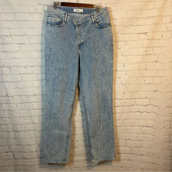 Abercrombie & Fitch The 90s Straight Ultra High Rise size 14 Long - Picture 1 of 6